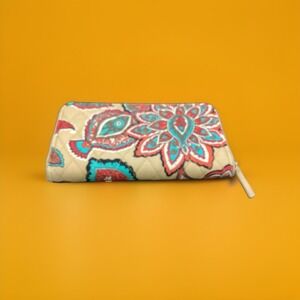 Vera Bradley Zip Around Wallet Mesa Tan, Red, Turquoise Gently Used Fashion 7.5"